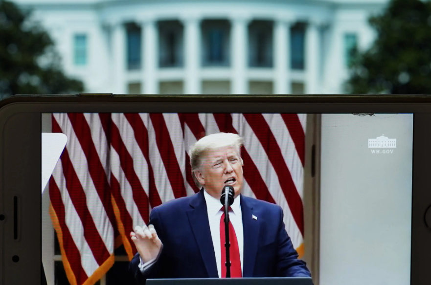 2.3亿美元！特朗普向特朗普政府索赔