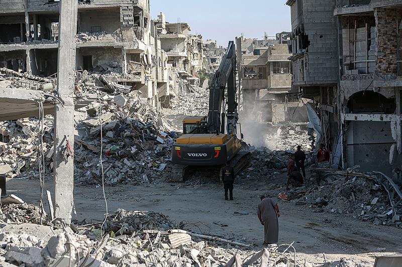 以军袭击加沙 卡桑旅称推迟归还以被扣押人员遗